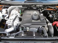 ���Σ����������졼�뼰�ģɡݣġ����󥿡������顼�ե����ܥ��㡼���㡼�����������ģϣȣå��󥸥�Ǥ��� 6