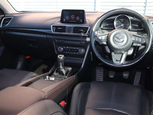 アクセラスポーツ ２．２　２２ＸＤ　Ｌパッケージ　ディーゼルターボ　衝突被害軽減ブレーキ　運転席助手席シート（3枚目）