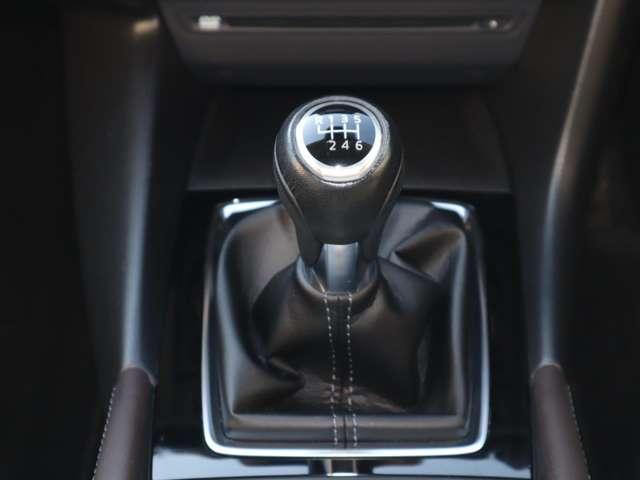 アクセラスポーツ ２．２　２２ＸＤ　Ｌパッケージ　ディーゼルターボ　衝突被害軽減ブレーキ　運転席助手席シート（9枚目）