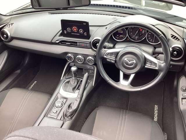 細部にまで機能美と造形美を追求した室内空間。美しいだけでも、機能的なだけでもない。品格ある大人のインテリアデザインです。