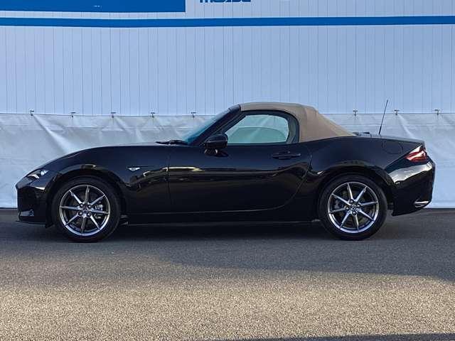 ＲＯＡＤＳＴＥＲが本来持っている先鋭さを研ぎ澄ませながら、より魂動デザインを深化。上質さを磨き上げ、クオリティを追求したデザインを実現しました。