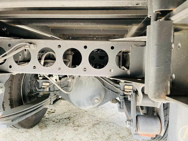 エルフトラック 　２ｔ　アルミバン　内高２２０ｃｍ　垂直パワーゲート　車輛総重量４．９９５ｋｇ　準中型　２トン　バン　ハイキャブ　ミッション　パワーゲート容量６００ｋｇ　積載量１．８００ｋｇ　ターボ車　ＥＴＣ　ドラレコ（36枚目）