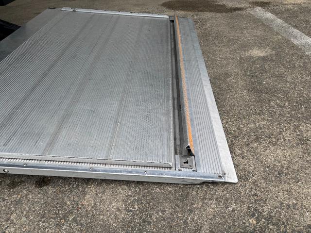 アトラストラック  2t アルミバン ワイドロング パワーゲート 跳ね上げパワーゲート ラッシング1段 内高212cm 床ラバー張り デュオニック 社外ナビ バックモニター ドライブレコーダー AT 積載量2.000kg(12枚目)