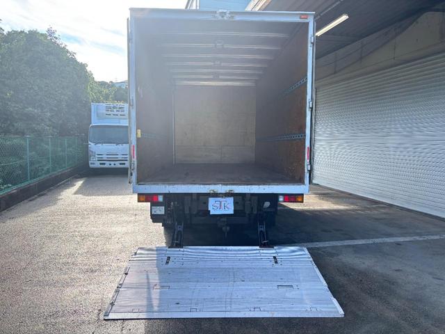 キャンター 　３ｔ　アルミバン　ワイドロング　パワーゲート　格納パワーゲート　ラッシング２段　床木材張り　サイドスライド扉　デュオニック　ＥＴＣ　バックモニター　積載量２．９００ｋｇ　車検Ｒ７年１２月１０日迄　ＡＴ（10枚目）
