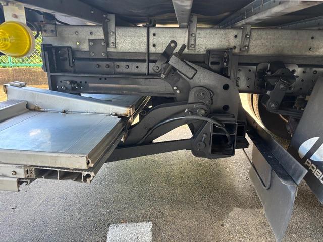 キャンター 　３ｔ　アルミバン　ワイドロング　パワーゲート　格納パワーゲート　ラッシング２段　床木材張り　サイドスライド扉　デュオニック　ＥＴＣ　バックモニター　積載量２．９００ｋｇ　車検Ｒ７年１２月１０日迄　ＡＴ（51枚目）