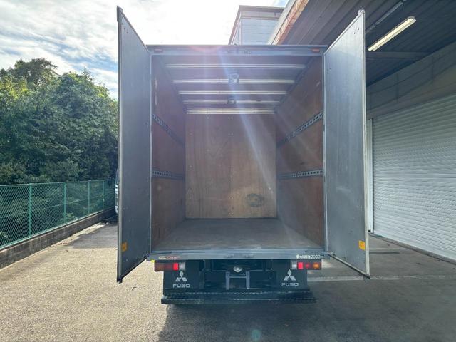 キャンター 　２ｔ　アルミバン　パネルバン　ドライバン　準中型　１０尺　内高２０８ｃｍ　ラッシング２段　９０度ストッパー　積載量２．０００ｋｇ　デュオニック　オートマ　ＡＴ　社外ナビ　バックカメラ　ＥＴＣ　カスタム（9枚目）
