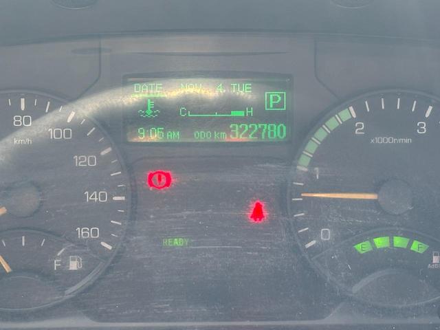 キャンター 　２ｔ　アルミバン　パネルバン　ドライバン　準中型　１０尺　内高２０８ｃｍ　ラッシング２段　９０度ストッパー　積載量２．０００ｋｇ　デュオニック　オートマ　ＡＴ　社外ナビ　バックカメラ　ＥＴＣ　カスタム（26枚目）