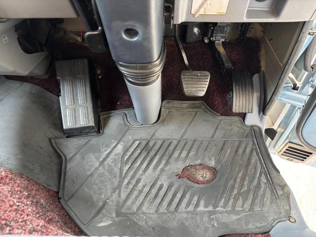 キャンター 　２ｔ　アルミバン　パネルバン　ドライバン　準中型　１０尺　内高２０８ｃｍ　ラッシング２段　９０度ストッパー　積載量２．０００ｋｇ　デュオニック　オートマ　ＡＴ　社外ナビ　バックカメラ　ＥＴＣ　カスタム（33枚目）