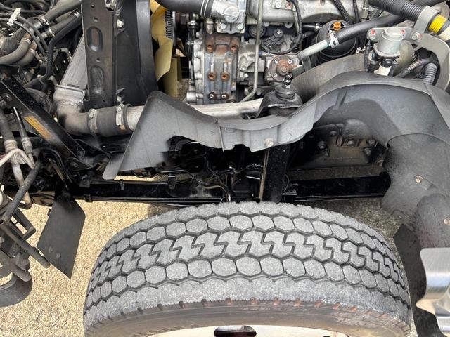 キャンター 　２ｔ　アルミバン　パネルバン　ドライバン　準中型　１０尺　内高２０８ｃｍ　ラッシング２段　９０度ストッパー　積載量２．０００ｋｇ　デュオニック　オートマ　ＡＴ　社外ナビ　バックカメラ　ＥＴＣ　カスタム（36枚目）