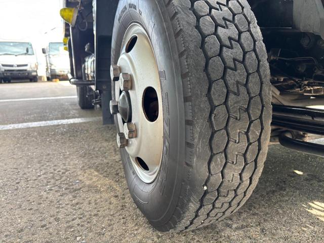 キャンター 　２ｔ　アルミバン　パネルバン　ドライバン　準中型　１０尺　内高２０８ｃｍ　ラッシング２段　９０度ストッパー　積載量２．０００ｋｇ　デュオニック　オートマ　ＡＴ　社外ナビ　バックカメラ　ＥＴＣ　カスタム（53枚目）