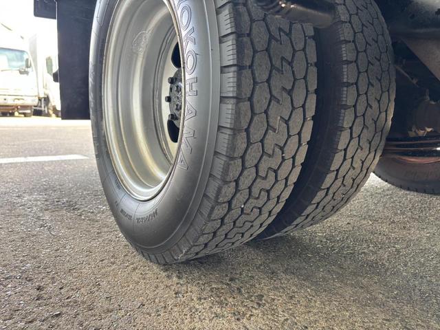 キャンター 　２ｔ　アルミバン　パネルバン　ドライバン　準中型　１０尺　内高２０８ｃｍ　ラッシング２段　９０度ストッパー　積載量２．０００ｋｇ　デュオニック　オートマ　ＡＴ　社外ナビ　バックカメラ　ＥＴＣ　カスタム（54枚目）