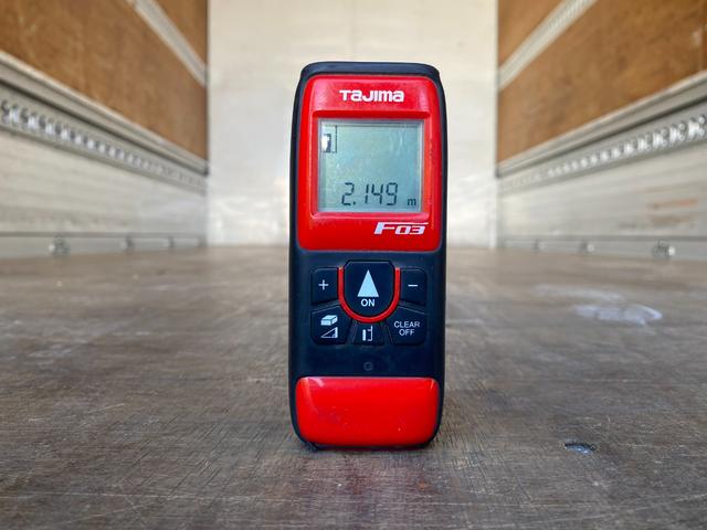 キャンター 　３ｔ　アルミウイング　ウイング　ワイドロング　内高２１４ｃｍ　床木材張り　ラッシング２段　内フック　積載量３．０００ｋｇ　ミッション　ＥＴＣ　バックモニター　ドライブレコーダー　ＣＵＳＴＯＭ　５ＭＴ（17枚目）