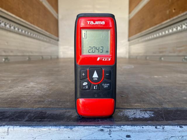 キャンター 　３ｔ　アルミウイング　ウイング　ワイドロング　内高２１４ｃｍ　床木材張り　ラッシング２段　内フック　積載量３．０００ｋｇ　ミッション　ＥＴＣ　バックモニター　ドライブレコーダー　ＣＵＳＴＯＭ　５ＭＴ（18枚目）