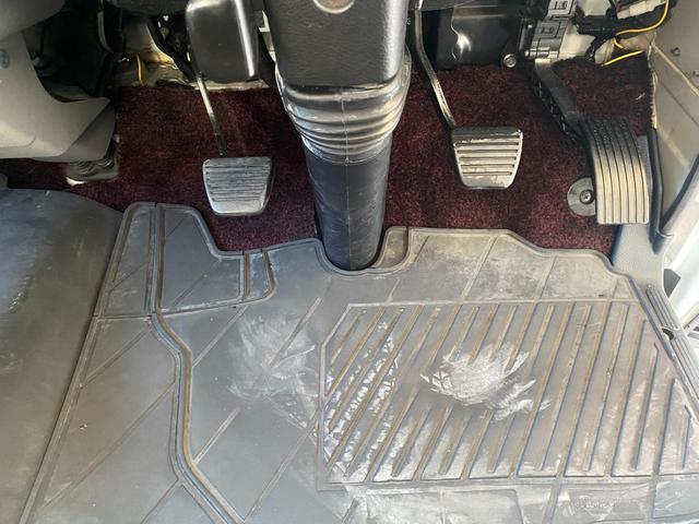 キャンター 　３ｔ　アルミウイング　ウイング　ワイドロング　内高２１４ｃｍ　床木材張り　ラッシング２段　内フック　積載量３．０００ｋｇ　ミッション　ＥＴＣ　バックモニター　ドライブレコーダー　ＣＵＳＴＯＭ　５ＭＴ（38枚目）