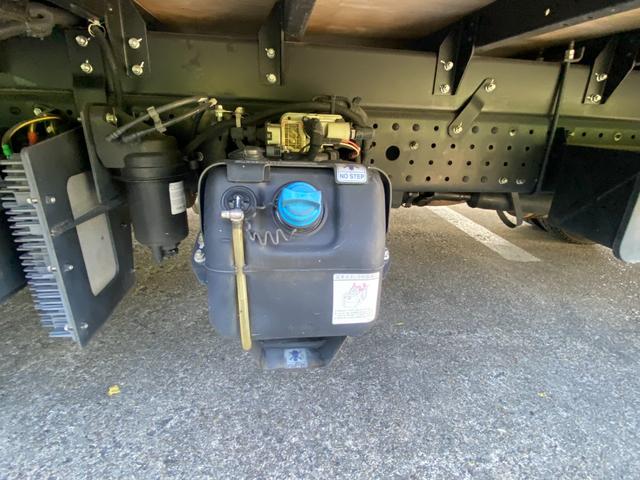 キャンター 　３ｔ　アルミウイング　ウイング　ワイドロング　内高２１４ｃｍ　床木材張り　ラッシング２段　内フック　積載量３．０００ｋｇ　ミッション　ＥＴＣ　バックモニター　ドライブレコーダー　ＣＵＳＴＯＭ　５ＭＴ（55枚目）