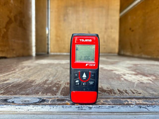 トヨエース 　２ｔ　アルミバン　バン　準中型　１０尺　ショートボディ　９０度ストッパー　ラッシング１段　サイドスライド扉　床木材張り　内高２１６ｃｍ　ＥＴＣ　バックモニター　社外ナビ　積載量２．０００ｋｇ　ＡＴ（20枚目）