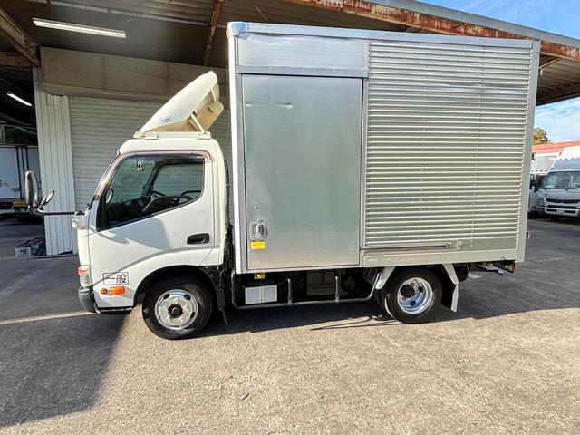 トヨエース 　２ｔ　アルミバン　バン　準中型　１０尺　ショートボディ　９０度ストッパー　ラッシング１段　サイドスライド扉　床木材張り　内高２１６ｃｍ　ＥＴＣ　バックモニター　社外ナビ　積載量２．０００ｋｇ　ＡＴ（22枚目）