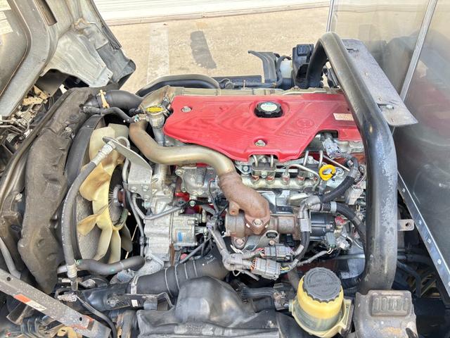 トヨエース 　２ｔ　アルミバン　バン　準中型　１０尺　ショートボディ　９０度ストッパー　ラッシング１段　サイドスライド扉　床木材張り　内高２１６ｃｍ　ＥＴＣ　バックモニター　社外ナビ　積載量２．０００ｋｇ　ＡＴ（41枚目）