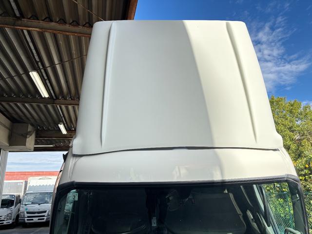 トヨエース 　２ｔ　アルミバン　バン　準中型　１０尺　ショートボディ　９０度ストッパー　ラッシング１段　サイドスライド扉　床木材張り　内高２１６ｃｍ　ＥＴＣ　バックモニター　社外ナビ　積載量２．０００ｋｇ　ＡＴ（61枚目）