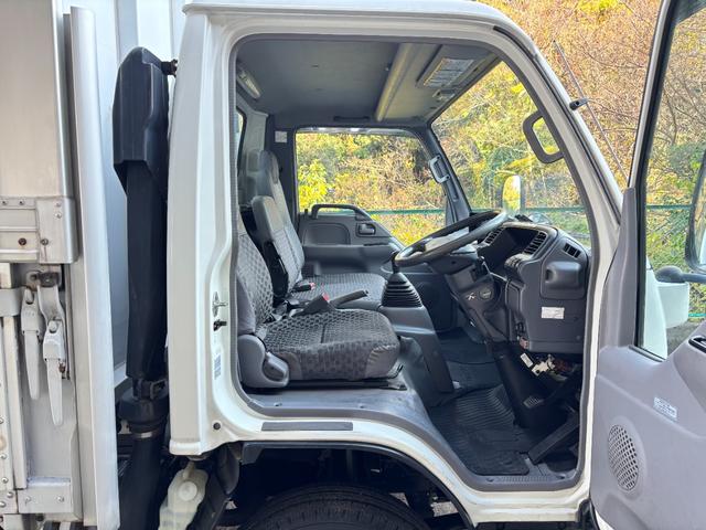 アトラストラック 　２ｔ　アルミウイング　ワイドロング　内高２２２ｃｍ　内フック　ラッシング１段　床木材張り　日本フルハーフ製　セミオートマ　オートマ　ＡＴ　ＥＴＣ　バックモニター　実走行　排ガス浄化作業不要　ウイング（27枚目）