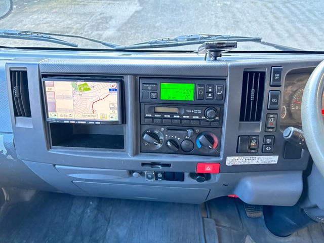 エルフトラック 　２ｔ　冷蔵冷凍車　冷凍車　－３０℃設定　スタンバイ　水抜き穴４か所　サイド扉　ラッシング２段　リア３枚扉　１０尺　菱重製　低温　ミッション　６ＭＴ　社外ナビ　ＥＴＣ　ターボ車　積載量２．０００ｋｇ（32枚目）