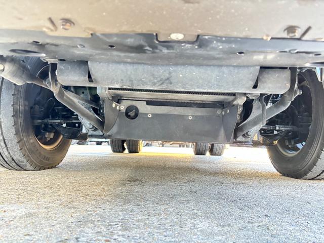 エルフトラック 　２ｔ　冷蔵冷凍車　冷凍車　－３０℃設定　スタンバイ　水抜き穴４か所　サイド扉　ラッシング２段　リア３枚扉　１０尺　菱重製　低温　ミッション　６ＭＴ　社外ナビ　ＥＴＣ　ターボ車　積載量２．０００ｋｇ（48枚目）