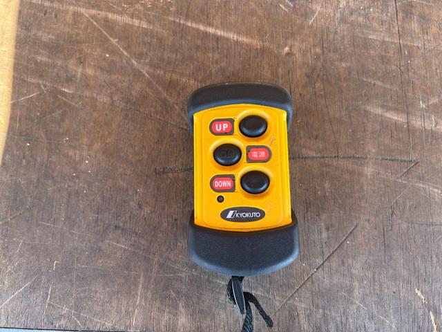 キャンター 　３ｔ　アルミバン　跳ね上げパワーゲート　ワイドロング　３トン　バン　ラジコン　サイドスライド扉　ラッシング２段　オートターン　内高２０６ｃｍ　バックモニター　ミッション　ターボ車　積載量２．９５０ｋｇ（8枚目）