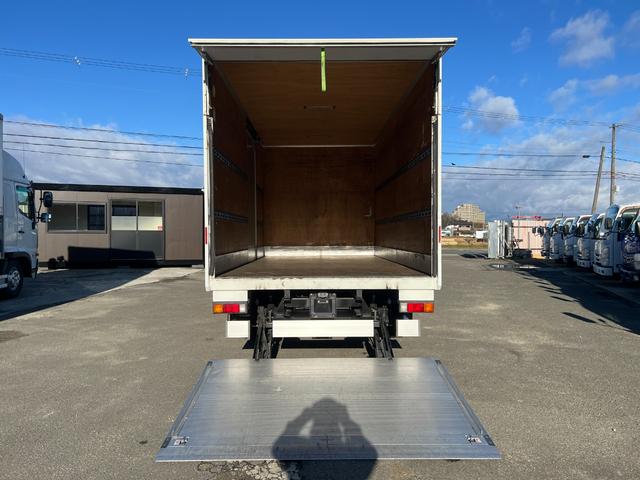 キャンター 　３ｔ　アルミバン　跳ね上げパワーゲート　ワイドロング　３トン　バン　ラジコン　サイドスライド扉　ラッシング２段　オートターン　内高２０６ｃｍ　バックモニター　ミッション　ターボ車　積載量２．９５０ｋｇ（11枚目）