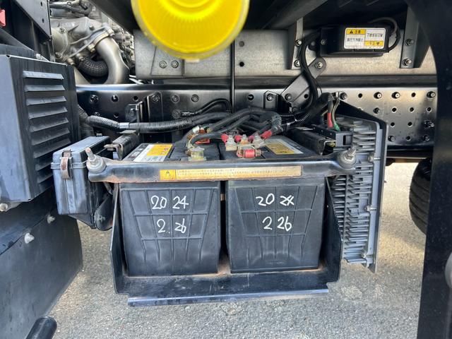 キャンター 　３ｔ　アルミバン　跳ね上げパワーゲート　ワイドロング　３トン　バン　ラジコン　サイドスライド扉　ラッシング２段　オートターン　内高２０６ｃｍ　バックモニター　ミッション　ターボ車　積載量２．９５０ｋｇ（37枚目）