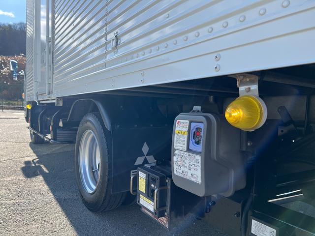 キャンター 　３ｔ　アルミバン　跳ね上げパワーゲート　ワイドロング　３トン　バン　ラジコン　サイドスライド扉　ラッシング２段　オートターン　内高２０６ｃｍ　バックモニター　ミッション　ターボ車　積載量２．９５０ｋｇ（71枚目）