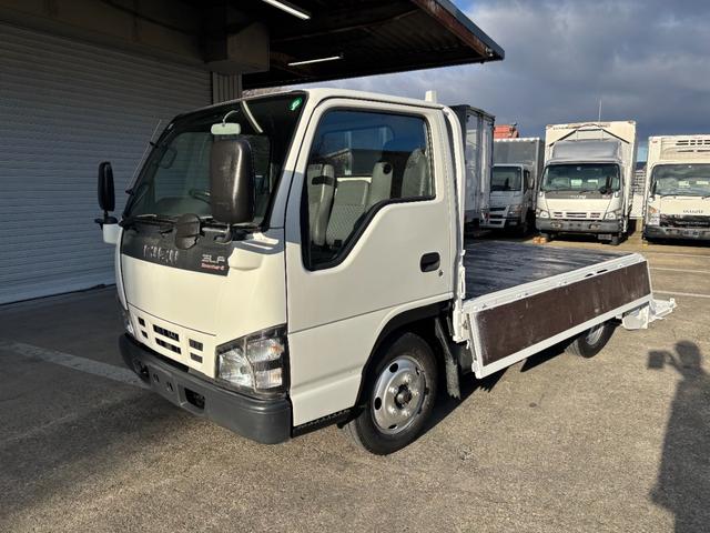 エルフトラック 　２ｔ　平ボディ　跳ね上げパワーゲート　パワーゲート　３方開　床木材張り　１０尺　４ナンバー　セミオートマ　スムーサー　積載量２．０００ｋｇ　ＥＴＣ　極東開発製　準中型　ＡＴ　ゲート容量８００ｋｇ（19枚目）