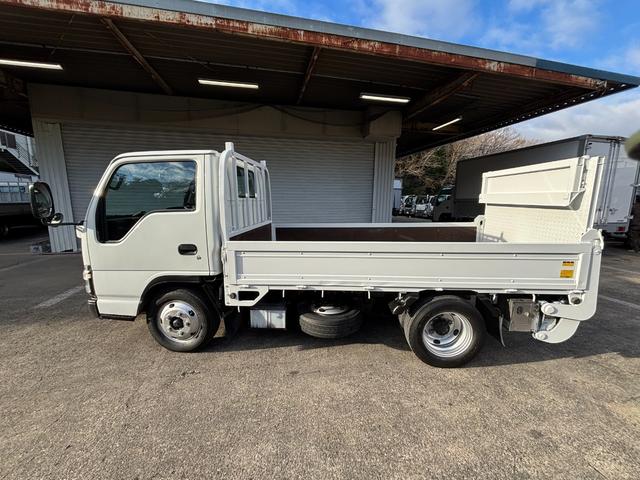 エルフトラック 　２ｔ　平ボディ　跳ね上げパワーゲート　パワーゲート　３方開　床木材張り　１０尺　４ナンバー　セミオートマ　スムーサー　積載量２．０００ｋｇ　ＥＴＣ　極東開発製　準中型　ＡＴ　ゲート容量８００ｋｇ（25枚目）