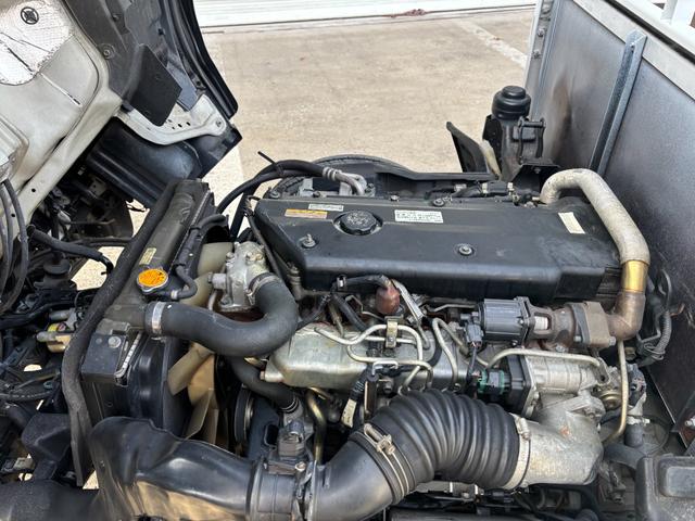 エルフトラック 　２ｔ　平ボディ　跳ね上げパワーゲート　パワーゲート　３方開　床木材張り　１０尺　４ナンバー　セミオートマ　スムーサー　積載量２．０００ｋｇ　ＥＴＣ　極東開発製　準中型　ＡＴ　ゲート容量８００ｋｇ（41枚目）