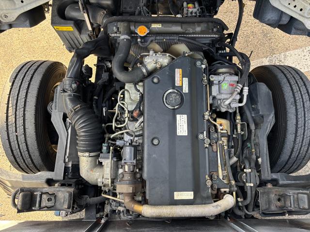 エルフトラック 　２ｔ　平ボディ　跳ね上げパワーゲート　パワーゲート　３方開　床木材張り　１０尺　４ナンバー　セミオートマ　スムーサー　積載量２．０００ｋｇ　ＥＴＣ　極東開発製　準中型　ＡＴ　ゲート容量８００ｋｇ（42枚目）