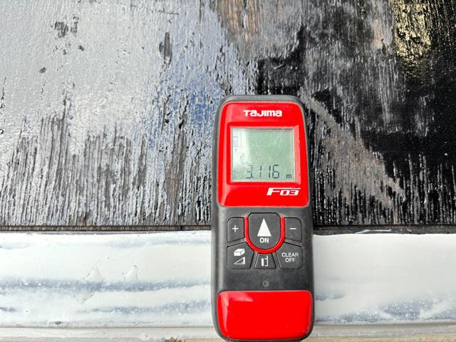 キャンター 　２ｔ　平ボディ　準中型　１０尺　メッキパーツ　低床　３方開　床木材張り　ＬＥＤマーカー　オートマ　イノマット　ＣＵＳＴＯＭ　積載量２．０００ｋｇ　両側電動格納ミラー　ミラーヒーター　ＥＴＣ　ターボ車（10枚目）