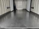 　２ｔ　冷凍車　冷蔵冷凍車　コンビニ仕様　－５℃設定　東プレ製　ワイドロング　積載量２．０００ｋｇ　床アルミ縞板　ラッシング２段　可動式扉　２層式　２エバ　ＡＴ　オートマ　水抜き穴２か所　サイド扉（15枚目）