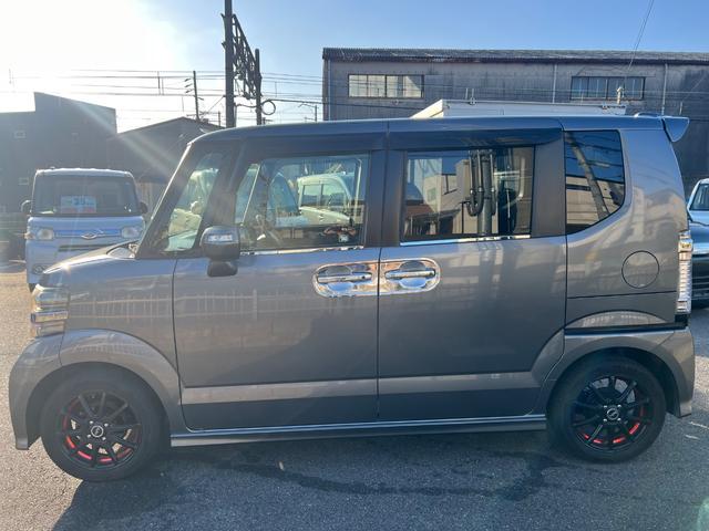 Ｎ－ＢＯＸカスタム Ｇ　ＳＳパッケージ　スマートキー　プッシュスタート　両側パワースライドドア　ストラーダナビ　フルセグＴＶ　ドライブレコーダー　ＥＴＣ（5枚目）