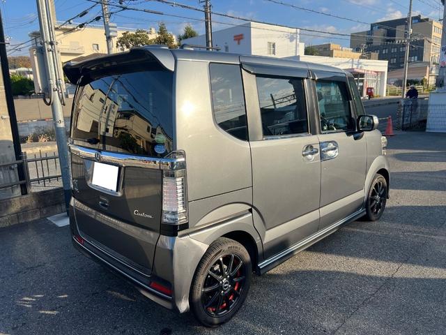 Ｎ－ＢＯＸカスタム Ｇ　ＳＳパッケージ　スマートキー　プッシュスタート　両側パワースライドドア　ストラーダナビ　フルセグＴＶ　ドライブレコーダー　ＥＴＣ（8枚目）