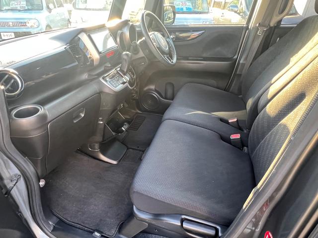 Ｎ－ＢＯＸカスタム Ｇ　ＳＳパッケージ　スマートキー　プッシュスタート　両側パワースライドドア　ストラーダナビ　フルセグＴＶ　ドライブレコーダー　ＥＴＣ（13枚目）