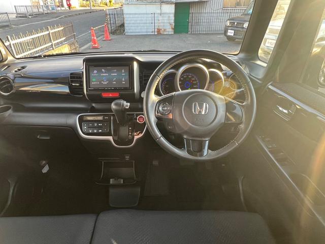 Ｎ－ＢＯＸカスタム Ｇ　ＳＳパッケージ　スマートキー　プッシュスタート　両側パワースライドドア　ストラーダナビ　フルセグＴＶ　ドライブレコーダー　ＥＴＣ（15枚目）