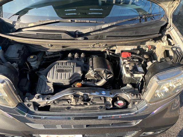 Ｎ－ＢＯＸカスタム Ｇ　ＳＳパッケージ　スマートキー　プッシュスタート　両側パワースライドドア　ストラーダナビ　フルセグＴＶ　ドライブレコーダー　ＥＴＣ（17枚目）