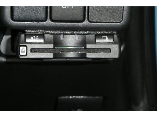 アクア Ｓ　スマートキープッシュスタート　キーレスエントリ　フルセグ地デジ　イモビ　ナビ＆ＴＶ　オートエアコン　デュアルエアバック　ＥＳＣ　Ｂカメラ　パワーウィンドウ　ＥＴＣ　ＤＶＤ再生可能　ＳＲＳ　ＡＢＳ（27枚目）