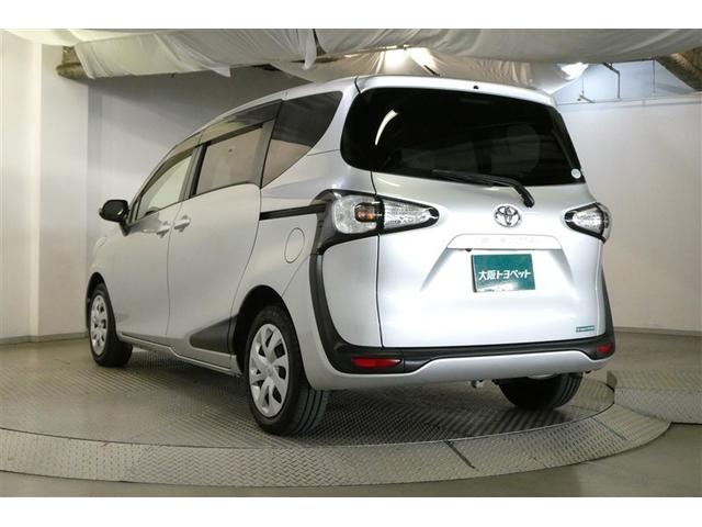 シエンタ Ｘ　ＥＴＣ装備　地デジ　バックガイドモニター　運転席助手席エアバック　マニュアルエアコン　キーフリーシステム　アイドルストップ　メモリーナビゲーション　横滑防止装置　エアバック付き　三列シート　ナビＴＶ（7枚目）