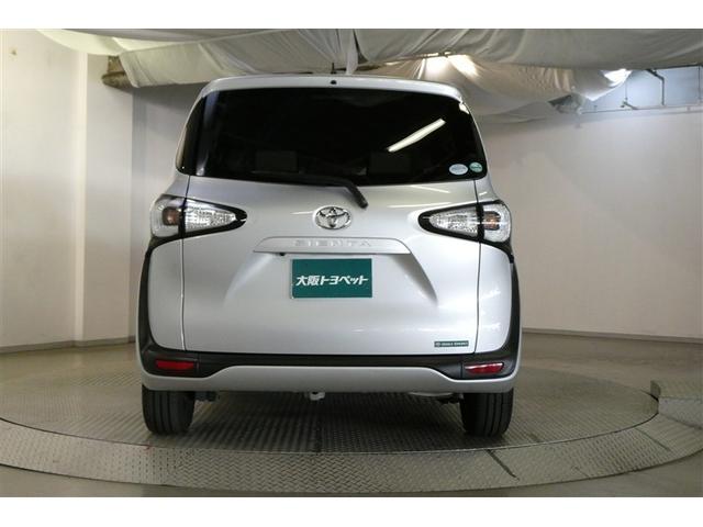 シエンタ Ｘ　ＥＴＣ装備　地デジ　バックガイドモニター　運転席助手席エアバック　マニュアルエアコン　キーフリーシステム　アイドルストップ　メモリーナビゲーション　横滑防止装置　エアバック付き　三列シート　ナビＴＶ（8枚目）