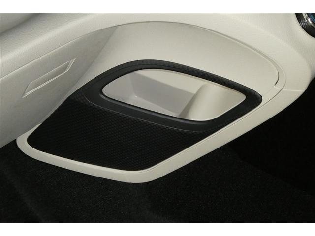 シエンタ Ｘ　ＥＴＣ装備　地デジ　バックガイドモニター　運転席助手席エアバック　マニュアルエアコン　キーフリーシステム　アイドルストップ　メモリーナビゲーション　横滑防止装置　エアバック付き　三列シート　ナビＴＶ（31枚目）