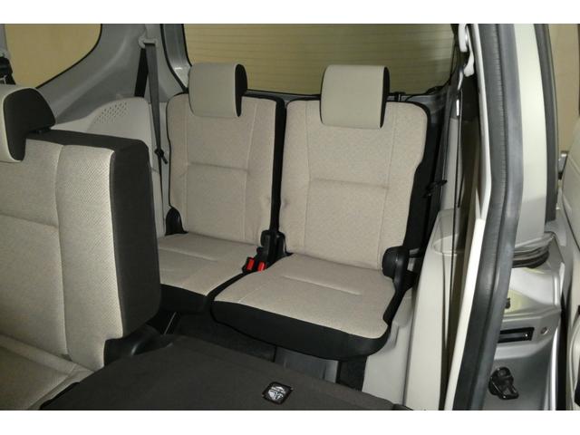 シエンタ Ｘ　ＥＴＣ装備　地デジ　バックガイドモニター　運転席助手席エアバック　マニュアルエアコン　キーフリーシステム　アイドルストップ　メモリーナビゲーション　横滑防止装置　エアバック付き　三列シート　ナビＴＶ（58枚目）