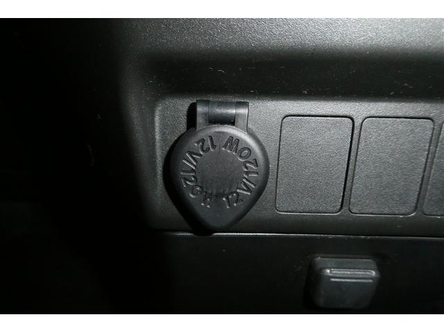 タンク カスタムＧ－Ｔ　スマキ－　地上デジタル　アルミホイル　踏み間違い防止装置　両側電動ドア　ＬＥＤヘッドライト　クルコン　リアカメラ　横滑り防止装置　ＥＴＣ　ウォークスルー　キーレス　ＴＶナビ　オートエアコン　ＤＶＤ（33枚目）