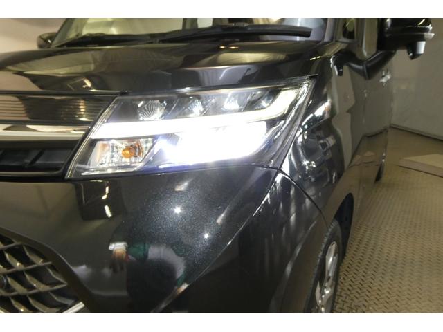 タンク カスタムＧ－Ｔ　スマキ－　地上デジタル　アルミホイル　踏み間違い防止装置　両側電動ドア　ＬＥＤヘッドライト　クルコン　リアカメラ　横滑り防止装置　ＥＴＣ　ウォークスルー　キーレス　ＴＶナビ　オートエアコン　ＤＶＤ（41枚目）