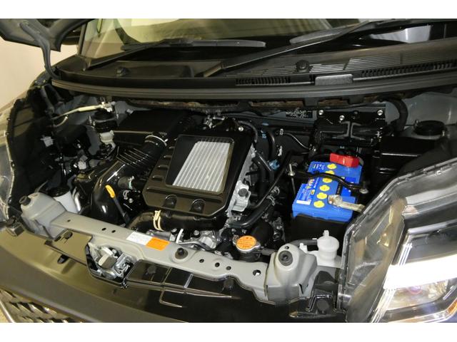 タンク カスタムＧ－Ｔ　スマキ－　地上デジタル　アルミホイル　踏み間違い防止装置　両側電動ドア　ＬＥＤヘッドライト　クルコン　リアカメラ　横滑り防止装置　ＥＴＣ　ウォークスルー　キーレス　ＴＶナビ　オートエアコン　ＤＶＤ（42枚目）