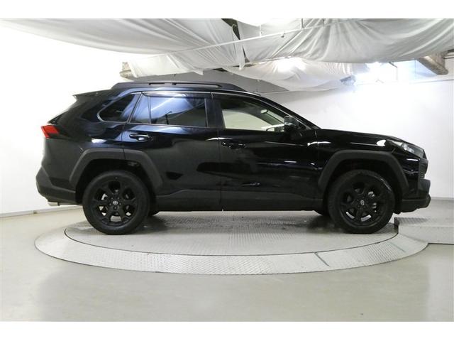 ＲＡＶ４ アドベンチャー　オフロードパッケージＩＩ　横滑り防止装置　地デジ　衝突被害軽減ブレーキ　バックモニター　メモリーナビ　アルミホイール　オートクルーズコントロール　ＬＥＤヘッドランプ　フルタイム４ＷＤ　ミュージックプレイヤー接続可　スマートキー（5枚目）